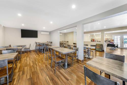 Best Western Plus Ontario Airport & Convention Center in Ontario, USA