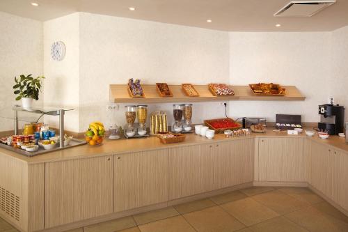 Restaurante, Residhome du Theatre in Valenciennes