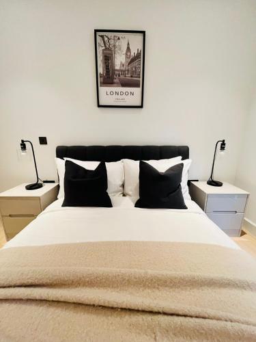 Executive Apt -Steps To Tube -Quick Access To Central London, Londýn