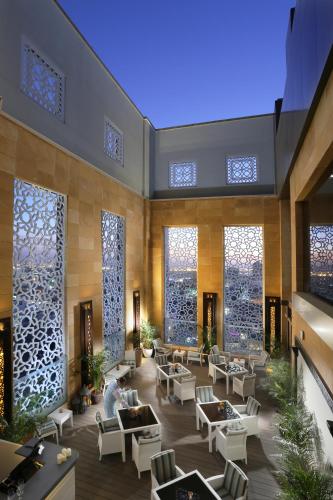Spectrums Tahlia Jeddah photo 2