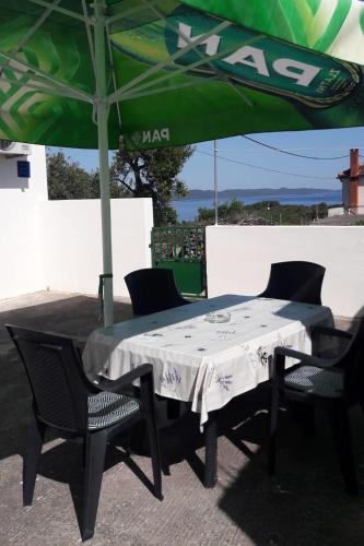 Apartments with parking space Savar, Dugi otok - 12762 in Brbinj