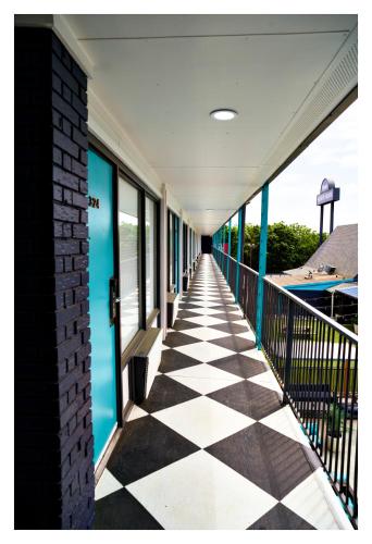 Heights House Hotel - image 35