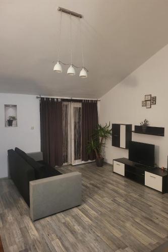 One-Bedroom Apartment with Balcony