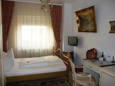 Haus Mooren Hotel Garni - image 2
