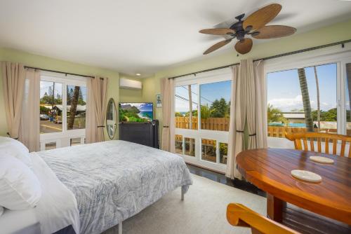 Wave Rider Studio Apt Kona, Your Surf-Inspired Getaway