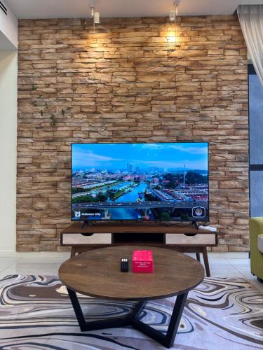 Skyline Luxe 4BR Retreat with En-suite Icon City Skyline Luxe 4BR Retreat with En-suite Icon City