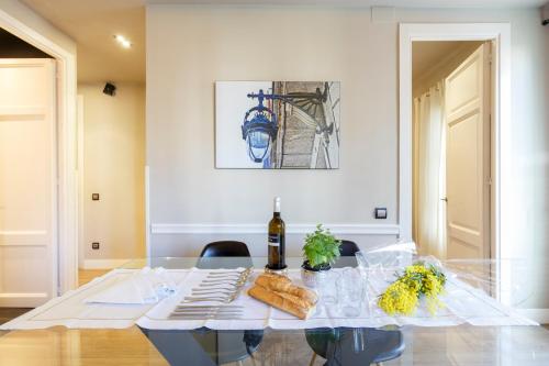 AinB Eixample-Miro Apartments - image 12
