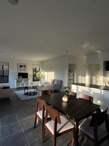 Cozy Getaway Near Amenities in Cardinia