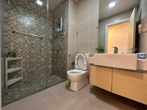 Skyline Luxe 4BR Retreat with En-suite Icon City Skyline Luxe 4BR Retreat with En-suite Icon City