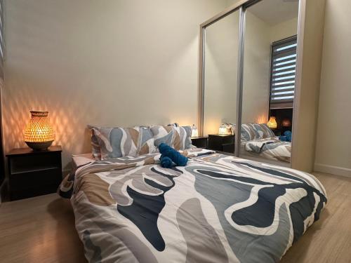 Skyline Luxe 4BR Retreat with En-suite Icon City Skyline Luxe 4BR Retreat with En-suite Icon City