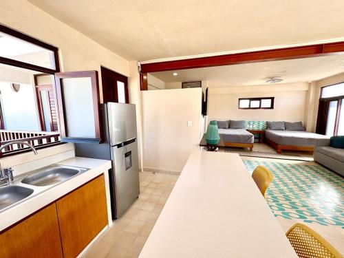 Nomadas by The Sea D5