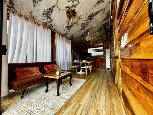 Tribu Bungalow 1 Modern and Centrally Located, Fortuna (photo 6)