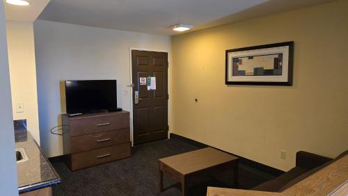 Haven Hotel Shawano WI - image 4