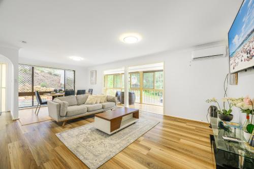 5BR Peaceful Oasis with Wifi Garage — other in 4 Fern Tree Close, Hornsby, 2077, Australia