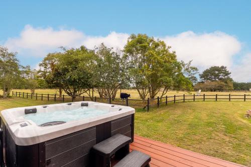 Catley Lodge B&B Farmstay in Tehoro