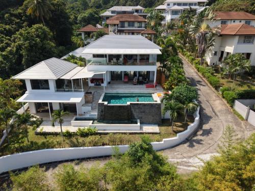 Steberg 6, Villa with sea view in Meanam