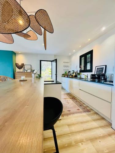 Before making a request, read my profile host at the bottom of page # Exceptional Villa with Pool and Panoramic View