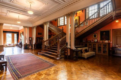 Errol Park - Stately Home & Views Sleeps 40 in Errol