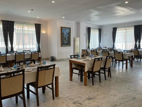 Lumbini Hotel Kasai - image 4