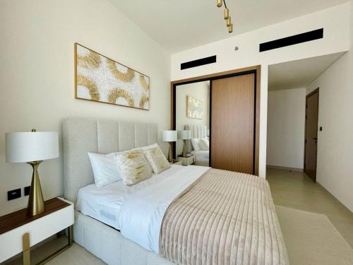 Gold Kissed 1br Apt In The Heart Of Jvc!, Dubai (photo 2)