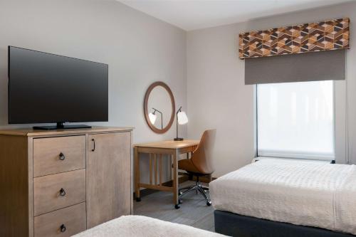 Hampton Inn & Suites Dodge City - image 6