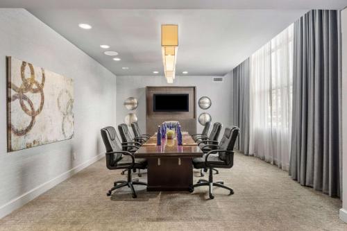 DoubleTree by Hilton Huntsville-South - image 12