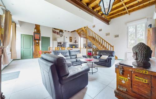 Two-Bedroom Holiday Home
