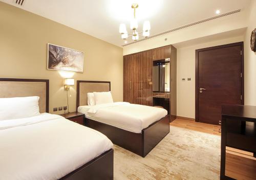 Stylish 2BR Downtown Apartment Burj & Mall Nearby, Dubaj (zdjęcie 9)