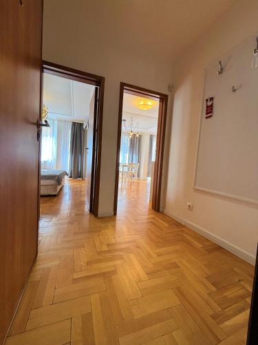 Superior Apartment image 10