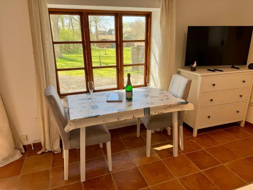 Iekārtas, Hof Fetthörn, Ferienzimmer Muschel (Hof Fetthorn, Ferienzimmer Muschel) in Švartbuka