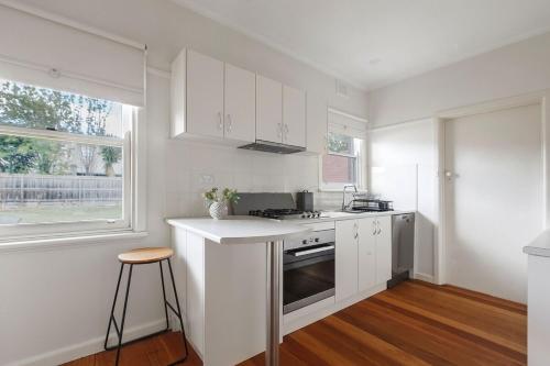 Bentleigh East House by Ready Set Host in Oakleigh