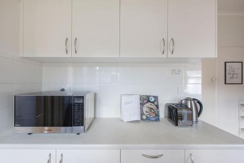 Bentleigh East House by Ready Set Host in Oakleigh