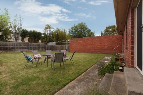 Bentleigh East House by Ready Set Host in Oakleigh