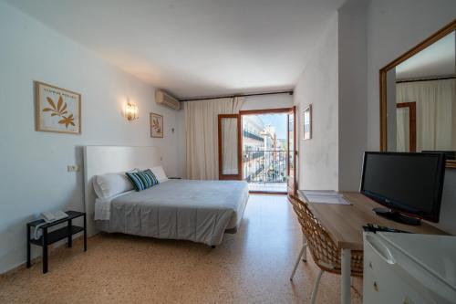 Triple Room image 4