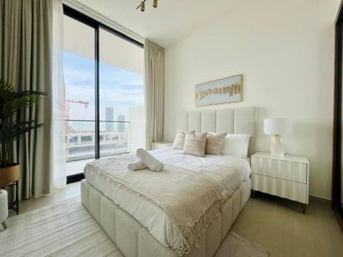 Stylish 1br In Jvc Balcony, Pool & Free Parking, Dubaj (fotografie 2)