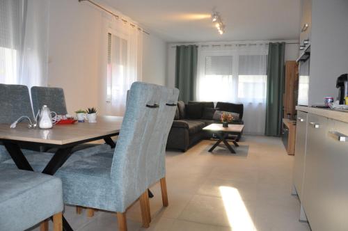 Modern Apartment in B'heim EG Nr 2 in Ginsheim-Gustavsburg