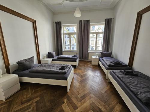 Sehr große Unterkunft mit 6 Schlafzimmern, Küche, Bad und großem Wohnzimmer im Herzen von Leipzig, Lipsko (fotografie 6)