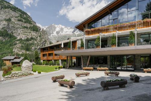 Grand Hotel Courmayeur Mont Blanc, by R Collection Hotels Hotel de charme Courmayeur
