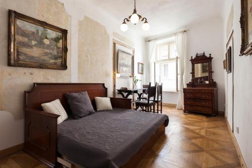 Dlouhá Art & Antique Stay, Прага (фото 9)
