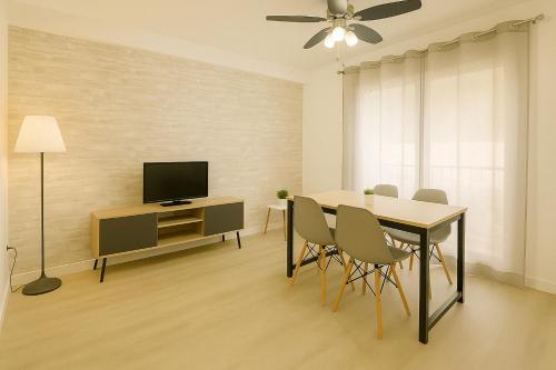 Acogedor apartamento recién reformado en el puerto deportivo de Aguadulce
