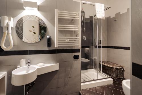 Double Room image 2