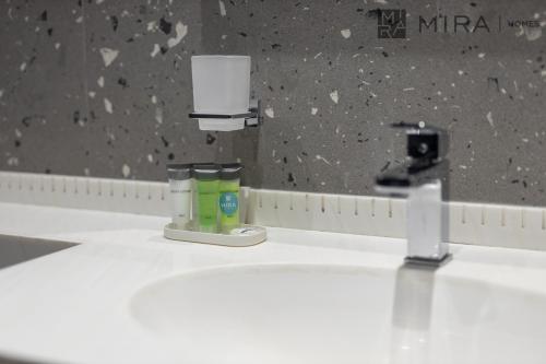 Mira Holiday Homes - Newly and modern 1 bedroom with lake view in JLT, Dubái (foto 10)
