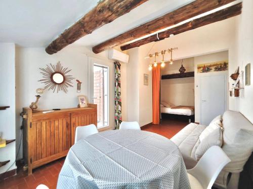 L'étincelle de Camargue, Plage et centre à pied (L'etincelle de Camargue, Plage et centre a pied) in Свети-Мари-дьо-ла-Мер