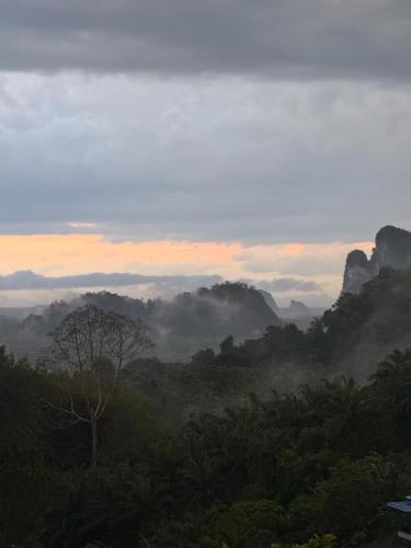Phang Nga Viewpoint thumbnail 3