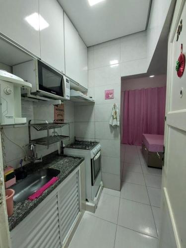 Apartamento kitnet na Praia Grande próximo ao mar (Apartamento kitnet na Praia Grande proximo ao mar) in ซิดาเดโอเซียน