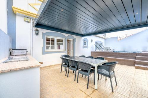 Full private 180sqm Villa - Terrace Jacuzzi - 200m Beach & Sea View 1