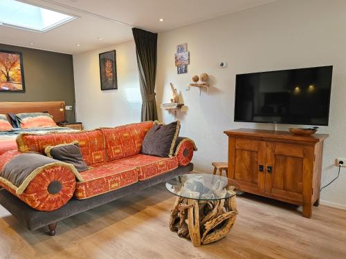  Vakantiestudio Huize Hout GR01 in Grijpskerke