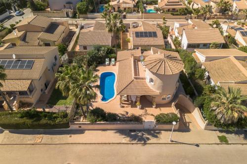 المنظر الخارجي, Villa Son Serra, Pool and Chill Out close to the beach in سانتا مارجاليدا