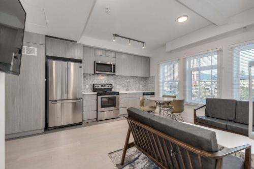 All-Inclusive Downtown Charm with Complete Amenities