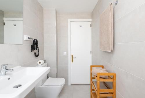 Apartment with Sea View image 10